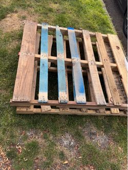 Wood crate