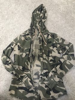Hooded long sleeve camo button up