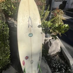Robert’s Custom Surfboard 6’0