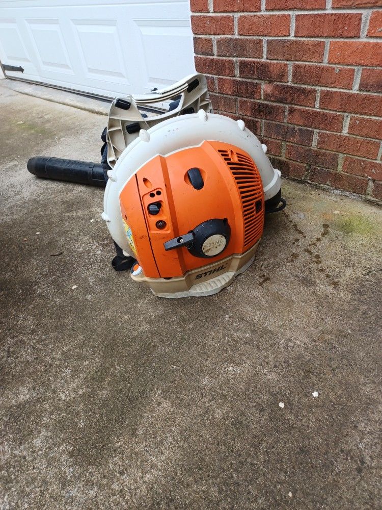 BLOWER STIHL BR 600