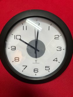 Radio Controlled Atomic Clock with blue light