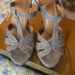 Zapatos En Buenas Condiciones 7.5