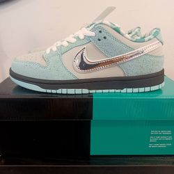 Nike SB Dunk Low Tifanny Mens 7 Women 8.5