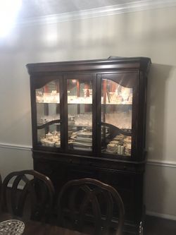 China cabinet ( Ashly Furniture)