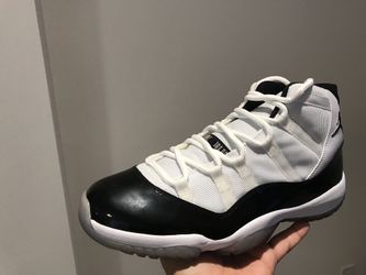Air Jordan 11 concords sz 11