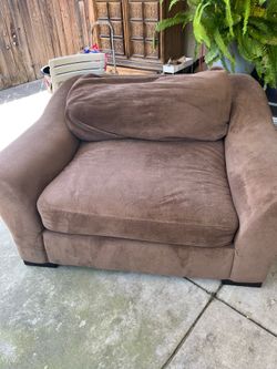 Large chair with ottoman