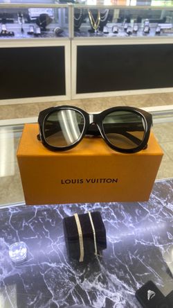 Louis Vuitton Black Round Sunglasses