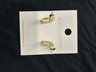 Kendra Scott jewelry