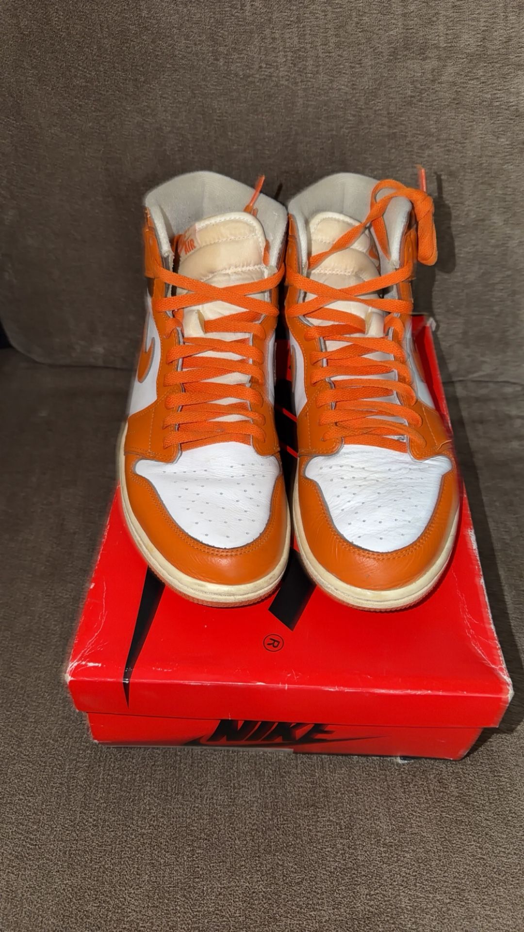 Size 11 Women/ 9.5 Men - Jordan 1 Retro High OG Starfish