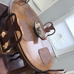 Dining room table