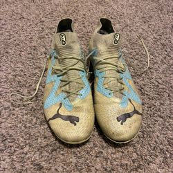 PUMA Future Ultimate FG/AG Soccer Cleats, Size 8.5