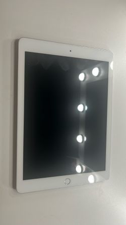 Ipad 6th generation 32GB