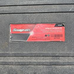 Snap On Leak Detector