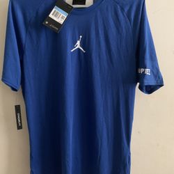 New Jordan men's sweatshirt size M