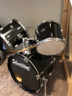 Silvertone pro drum set for Sale in Puyallup WA OfferUp