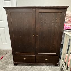 Dresser/TV stand