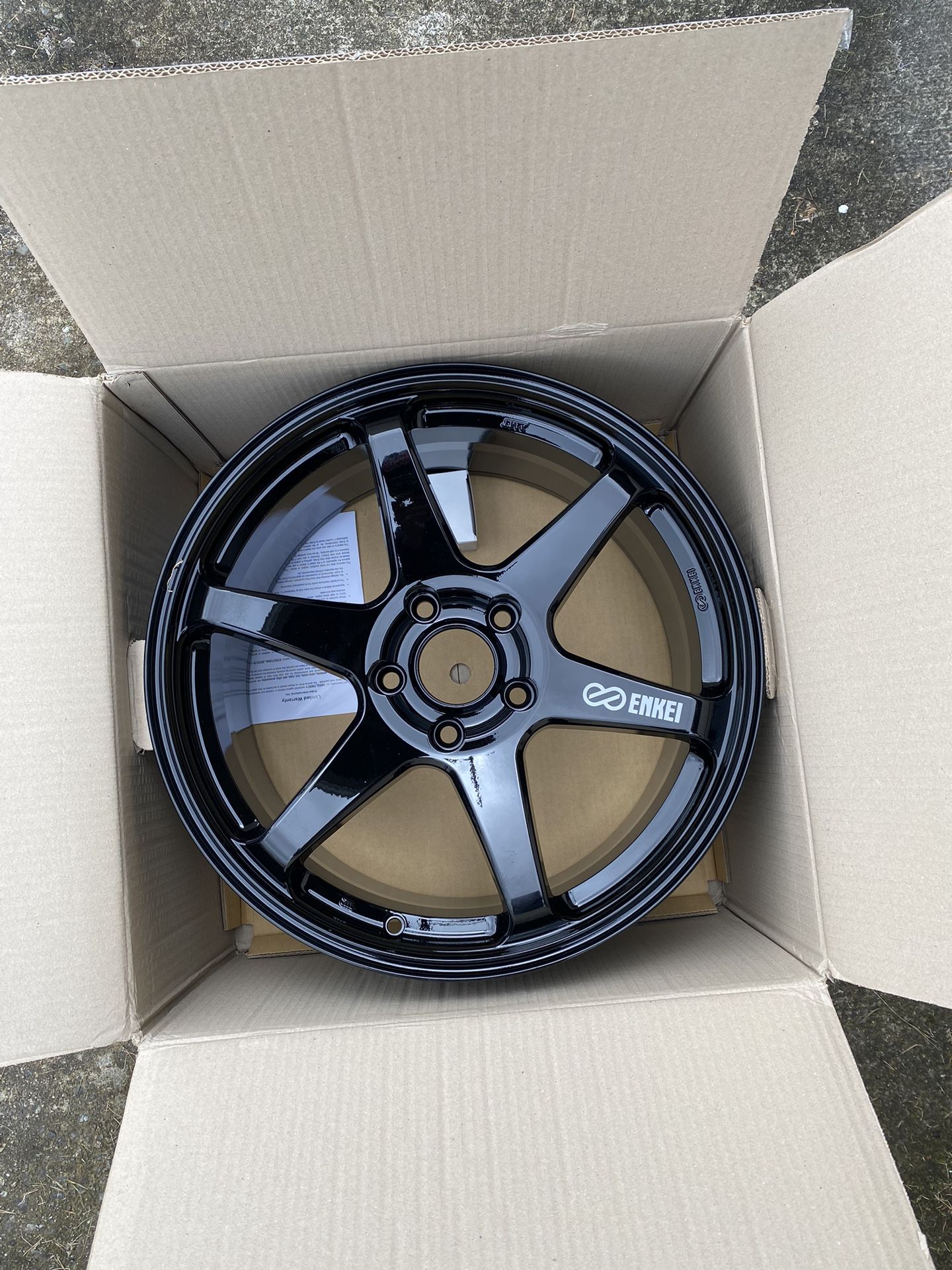 Enkei Wheels T6R Tuning Series Six Spokes
