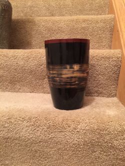 Unique lite weight vase