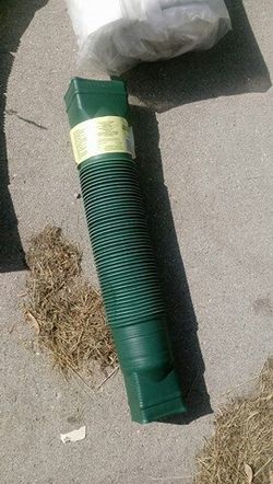 2 Flex drain spouts