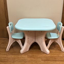 Step 2 Kids Indoor/Outdoor Table & Chairs Set - Firm Price