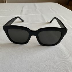 Stylish Black Sunglasses – Dreamer Hoff