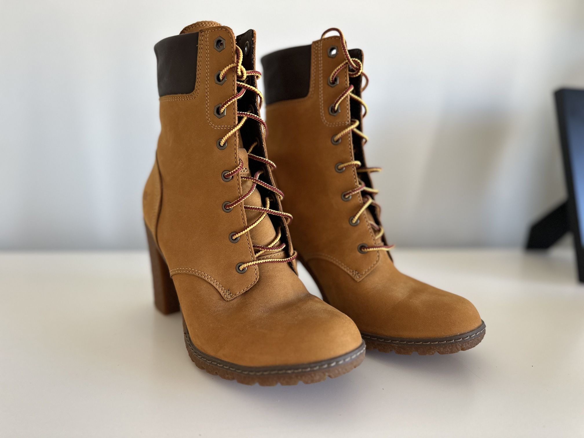 Timberland Boots (Women’s Size 8)