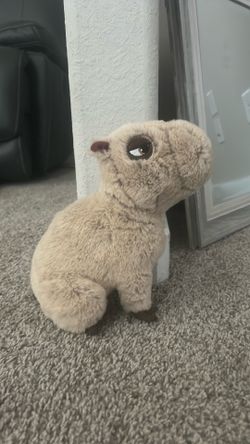 Perfect condition capybara stuffed animal