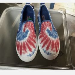 Woman’s Skechers Street Los Angeles Shoes With Memory Foam Size 7.5 New With Tags