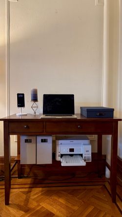 Desk 42”