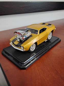 Vintage Muscle Machine 1969 Chevy Camaro ss Rare Gold With Black Stripes Great Condition Very Clean