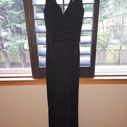 Formal Floor-Length Black Gown With Slit And Train