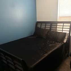 Wood Bedframe + Memory Foam - Queen Size 