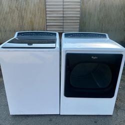 Whirlpool XL Washer And Gas Dryer 