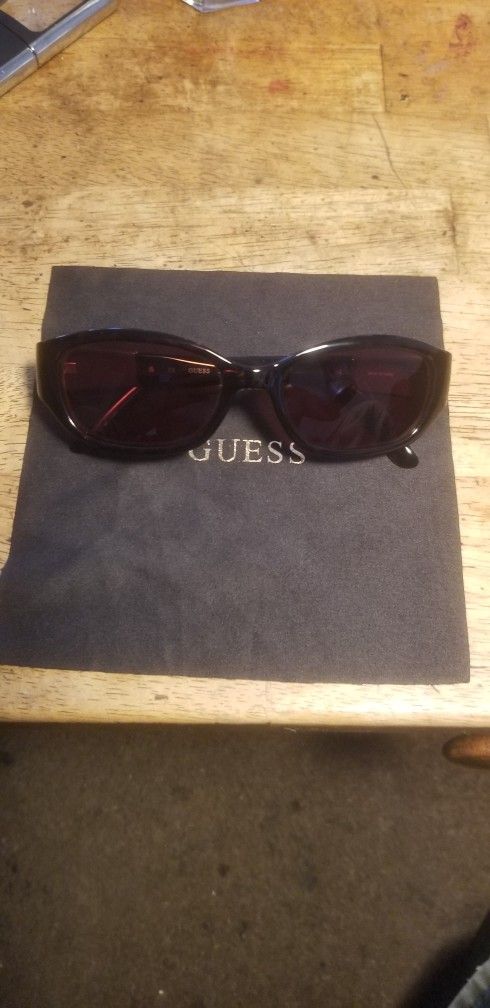 WOMEN'S GUESS PRESCRIPTION SUNGLASSES
