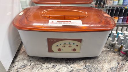 Gigi paraffin warmer