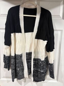 #143 black and white sweater cardigan