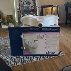 Raised Toilet Seat With Removable Arm 5” Height 