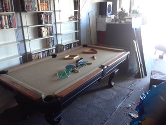 Pool table