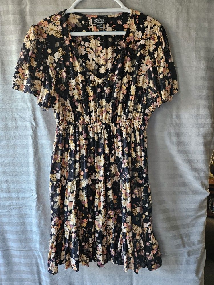ANGIE Black Floral Dress