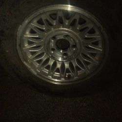 93-97 Lincoln Town Car Wheel And Tire