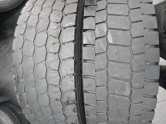 245 70 19.50 SET OF 2 TIRES USED REGIONAL EXCELLENT CONDITIONS WITH 80%TREAD LIFE REMAINING