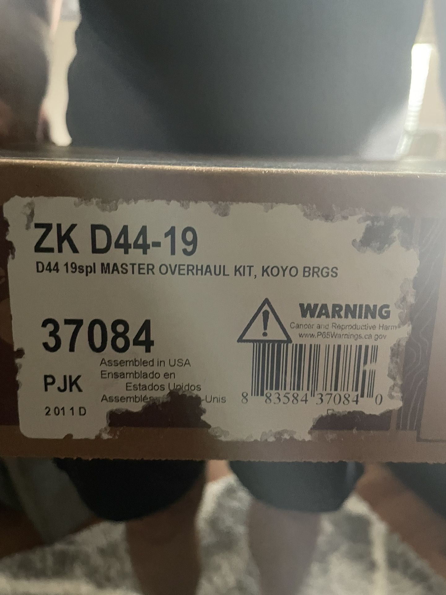 USA KIT OVERHAUL REAR BRAND NEW IN PACKAGE!