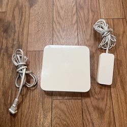 Apple AirPort WiFi Router Base Station A1143