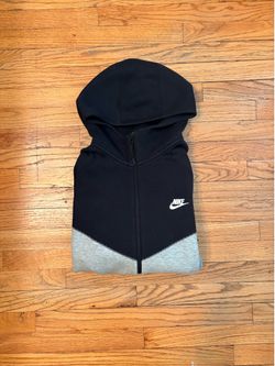 Black/Gray Nike Tech