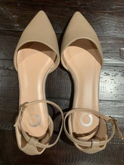 Women’s Shoes Flats w/ ankle strap Size 8 New