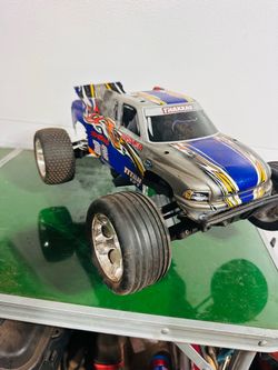 Traxxas rustler 2wd