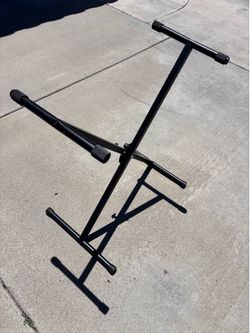 Foldable piano stand