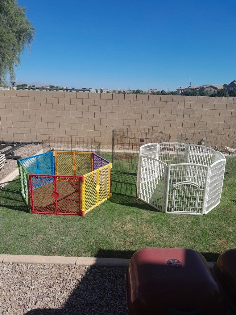 Pet Dog Puppy Fencing Enclosures $20-$45 Each 5 Different Plastic Or Metal Wire See All Photos