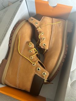 Wheat timberlands sz 7.5