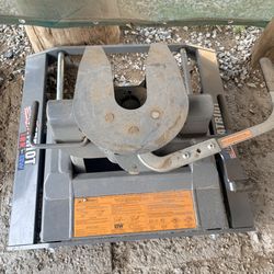 Patriot bw 5th wheel tow hitch
